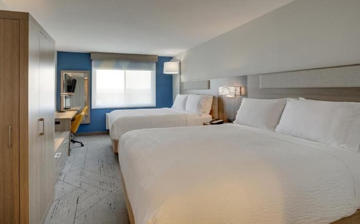 Holiday Inn Express Hotel & Suites Branson 76 Central By IHG