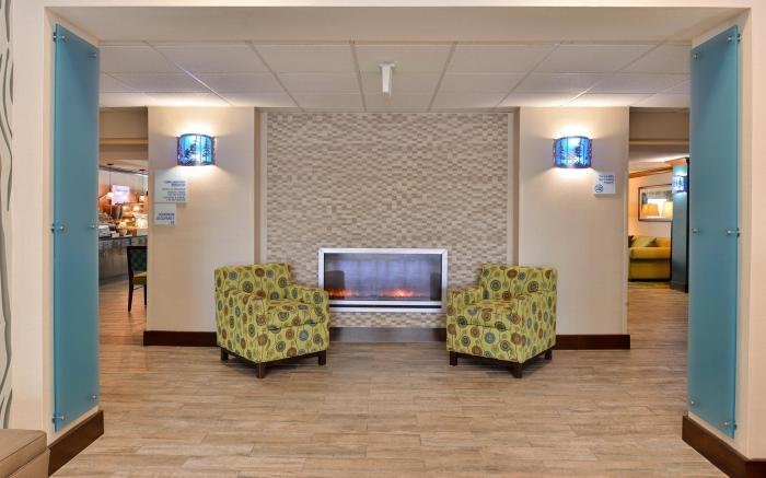 Holiday Inn Express Fresno River Park Highway 41 By IHG