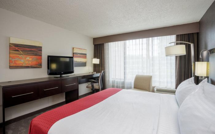 Holiday Inn Harrisburg I-81 By IHG