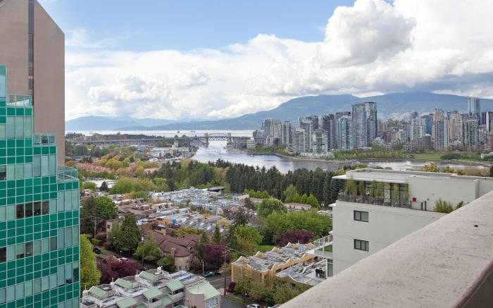 Holiday Inn Vancouver-Centre Broadway By IHG