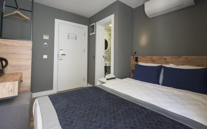 Pure Blanche Hotel