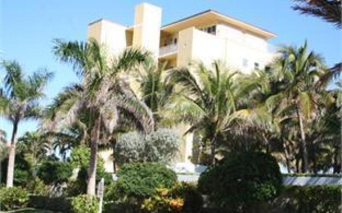 Sun Tower Hotel & Suites on the Beach