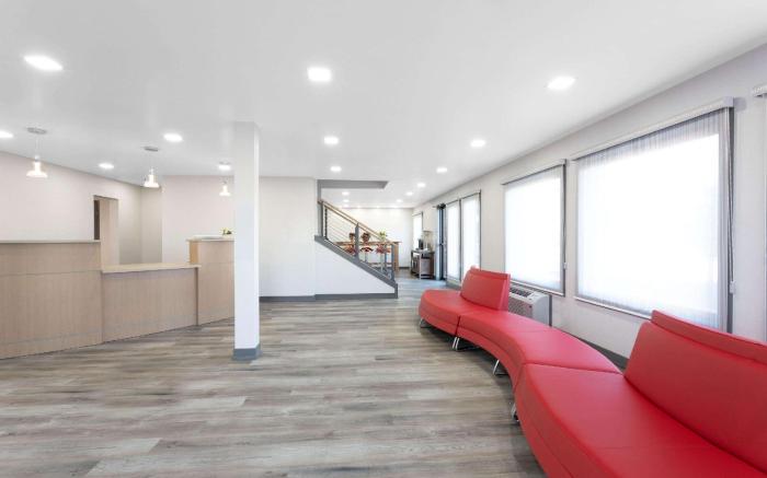 Travelodge by Wyndham Elkhart