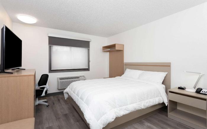 Travelodge by Wyndham Elkhart