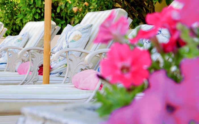 The Clarendon Fresnaye Hotel