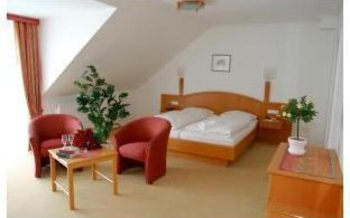 Hotel Neuwarft