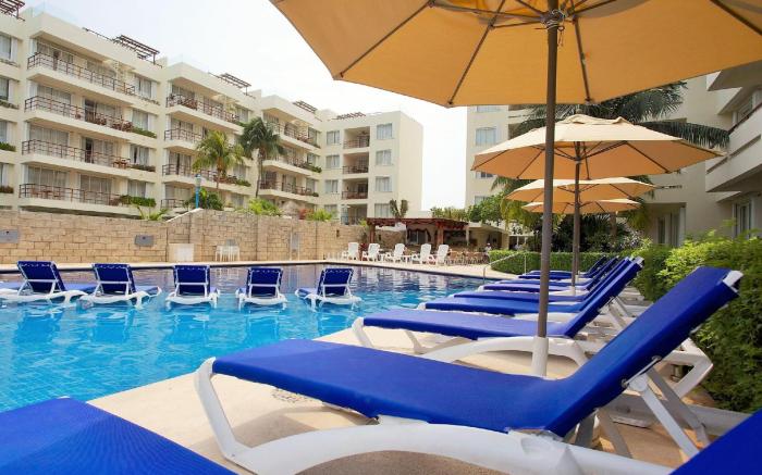 Ixchel Beach Hotel