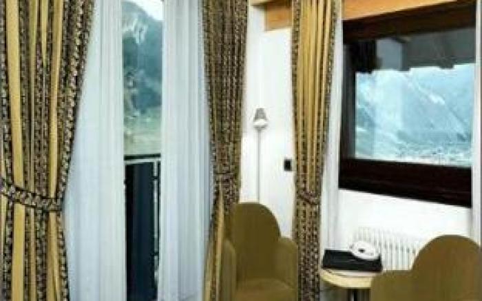 Alexander Charme Hotel