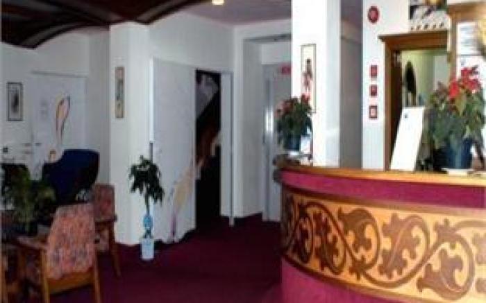 Alexander Charme Hotel