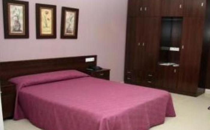 Hotel Leon