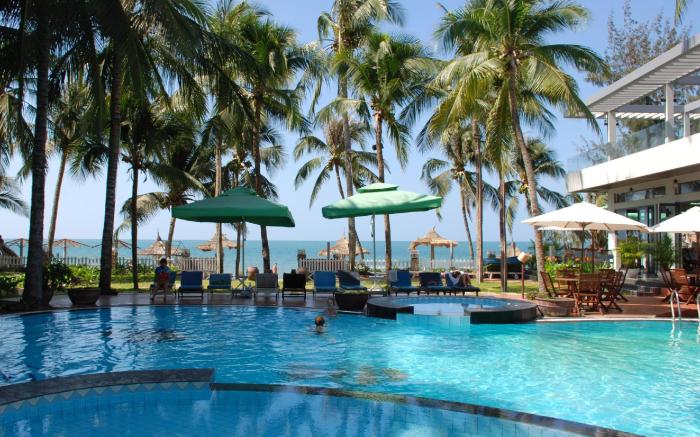 Canary Beach Resort