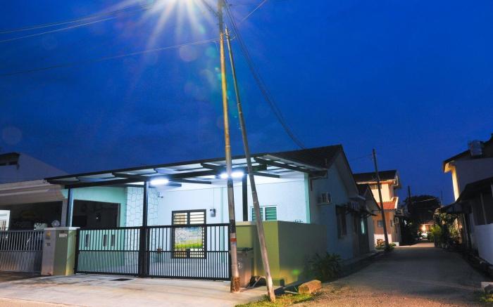 Homestay  Comfort House at Melaka Bukit Baru