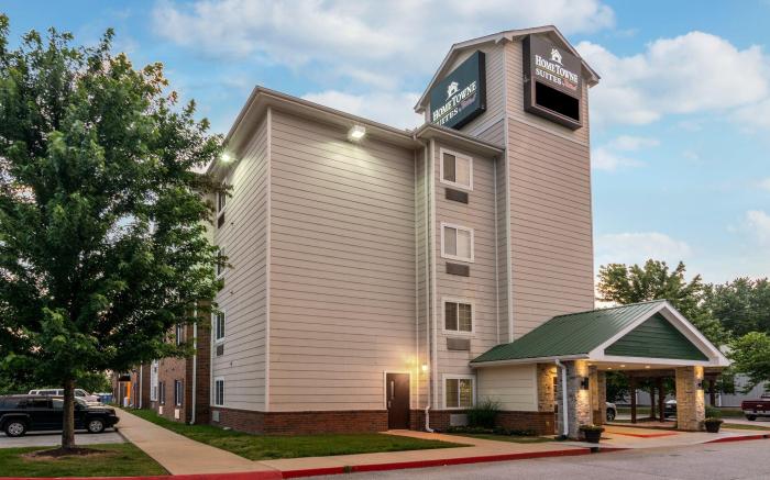 HomeTowne Studios & Suites Bentonville