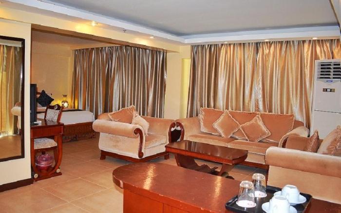 Golden Phoenix Hotel Boracay