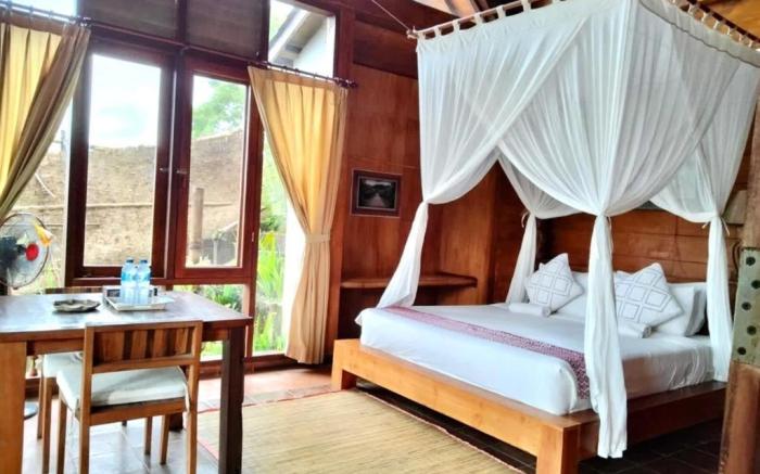Sang Tirta Resort (Villa Papaya)