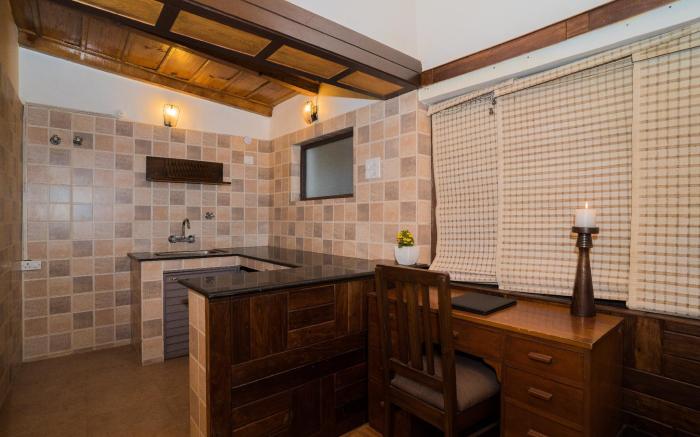 Bhikampur Lodge by Nine Hotels