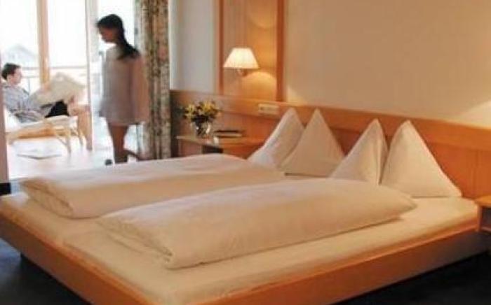 Hotel Post - OlangCard included