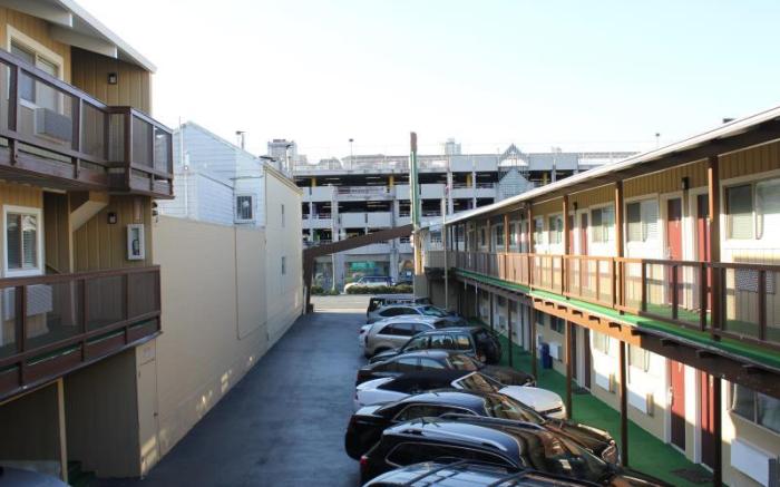 Lombard Plaza Motel