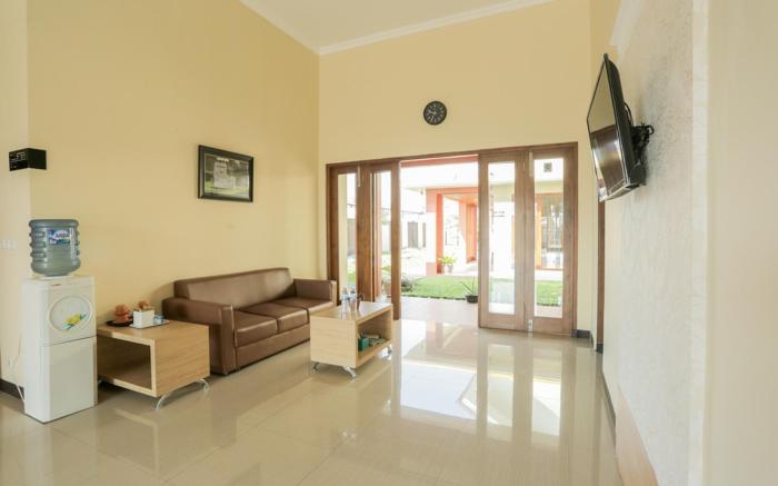 IDR Green Guest House Syariah Mitra RedDoorz
