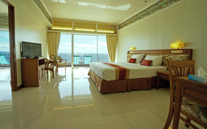 Pattaya Park Beach Resort