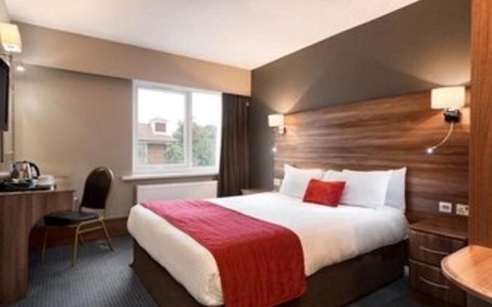 Riverside Hotel