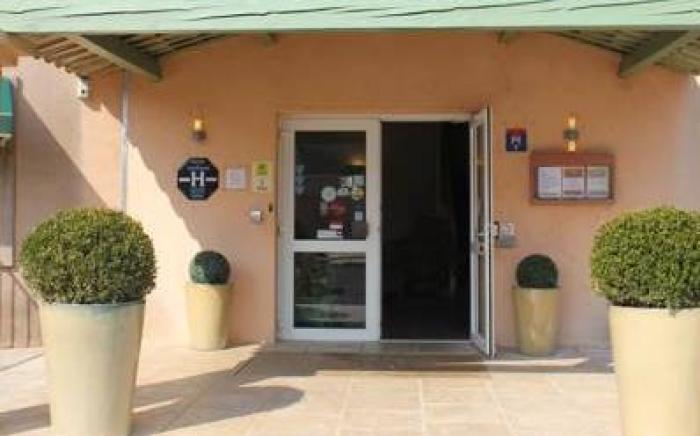 Logis Hotel Le Mas De Jossyl