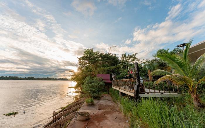 Bluemoon Riverside Resort Ubon Ratchathani