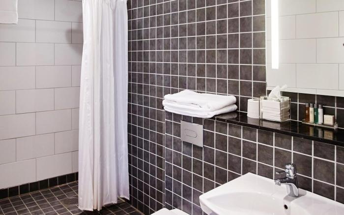 Hotel Bishops Arms Koping