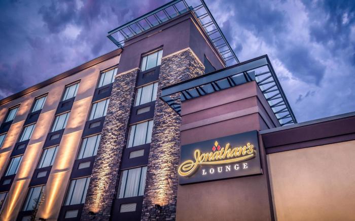 Best Western Premier Denham Inn and Suites