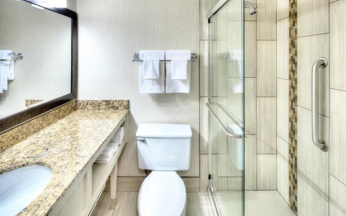 DoubleTree by Hilton Milwaukee Downtown