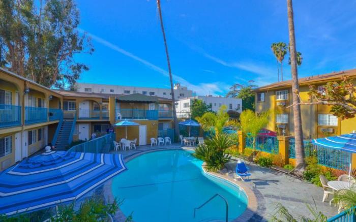 Hollywood City Inn
