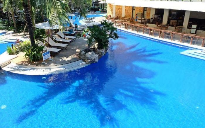 Henann Lagoon Resort