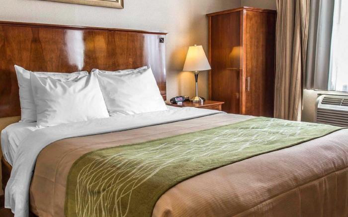 Avion Inn Near LGA Airport, an Ascend Collection Hotel