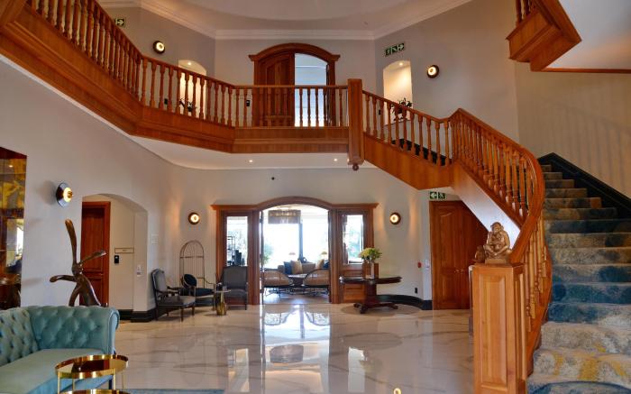 Apogee Boutique Hotel and Spa