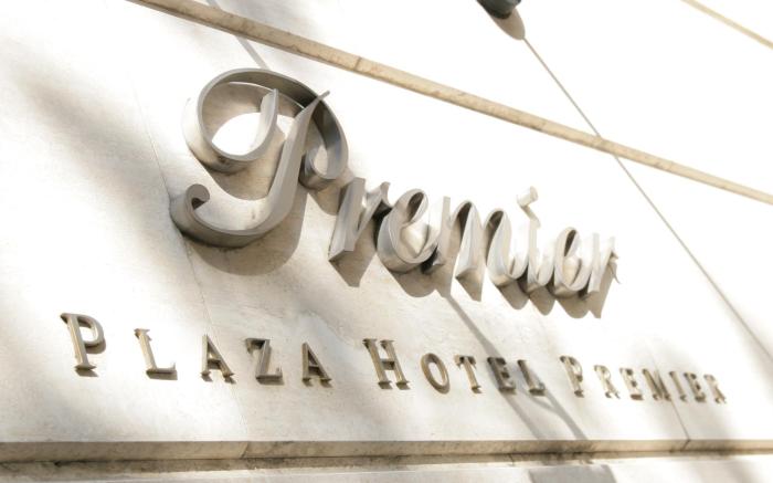 Plaza Hotel Premier
