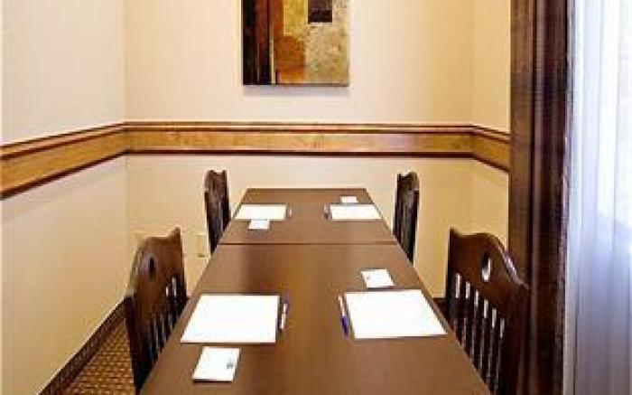 Holiday Inn Express Hotel and Suites Kingsville By IHG