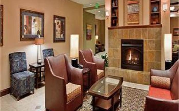 Holiday Inn Express & Suites Pittsburg By IHG