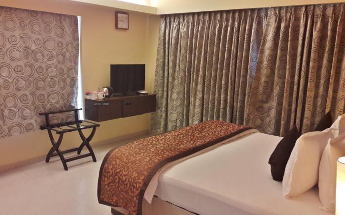 Citrus Hotel Lonavala