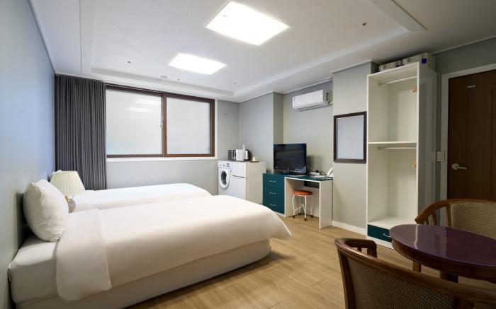 Yeongdeungpo VIP Hotel