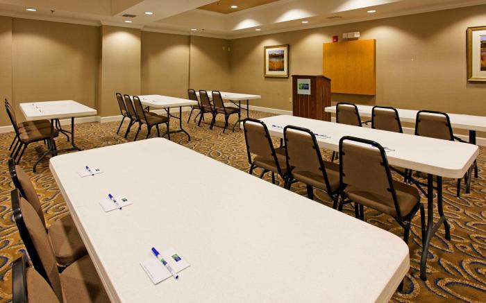 Holiday Inn Express - Andalusia By IHG