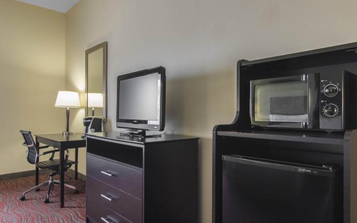 Holiday Inn Express Hotel & Suites Cullman By IHG
