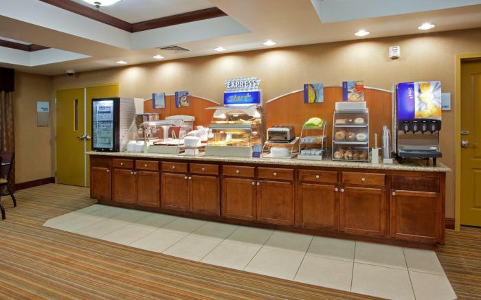 Holiday Inn Express Hotel & Suites Willows By IHG