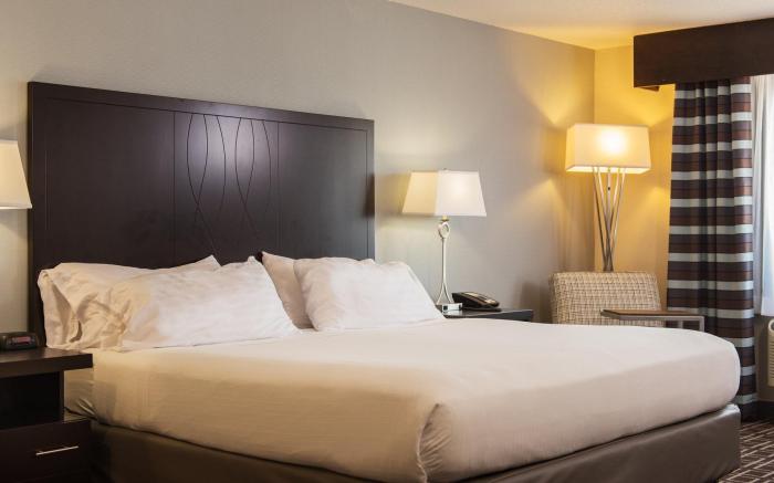 Holiday Inn Express Le Claire Riverfront-Davenport By IHG
