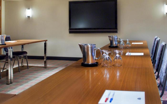 Four Points by Sheraton Winnipeg South