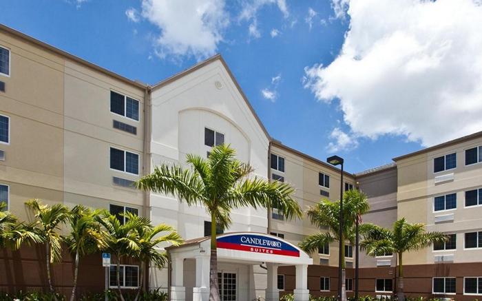 Candlewood Suites Fort Myers/Sanibel Gateway By IHG
