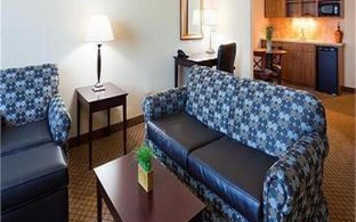 Holiday Inn Express Hotel & Suites Mankato East By IHG
