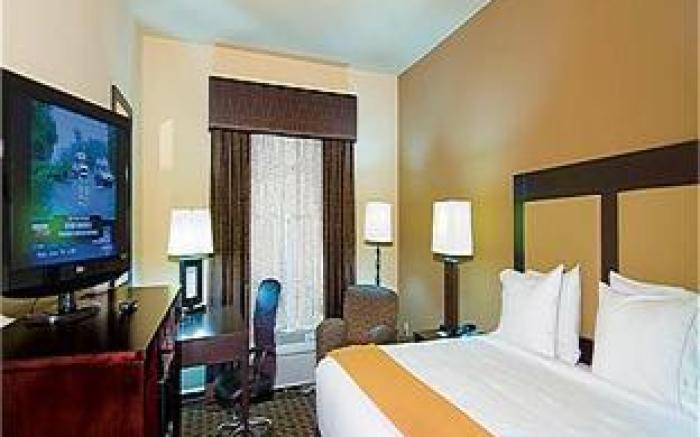 Holiday Inn Express Hotel & Suites Paris By IHG