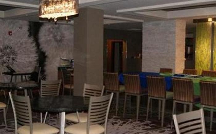 Holiday Inn Express Hotel and Suites Saint Robert By IHG