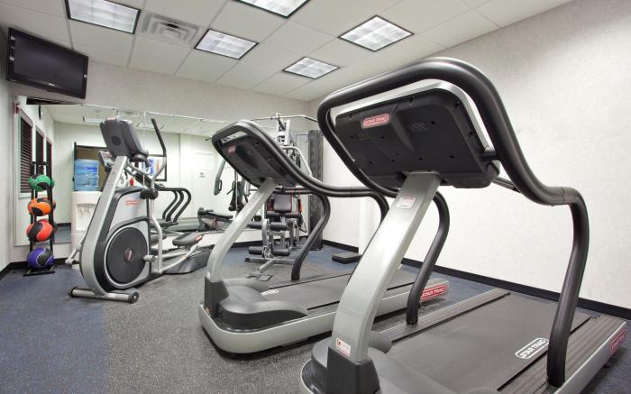 Holiday Inn Express Hotel and Suites Akron South-Airport Area By IHG