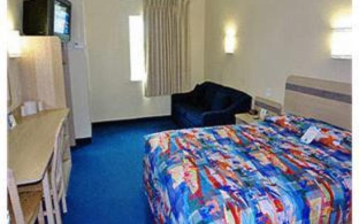 Motel 6-London, ON - Ontario